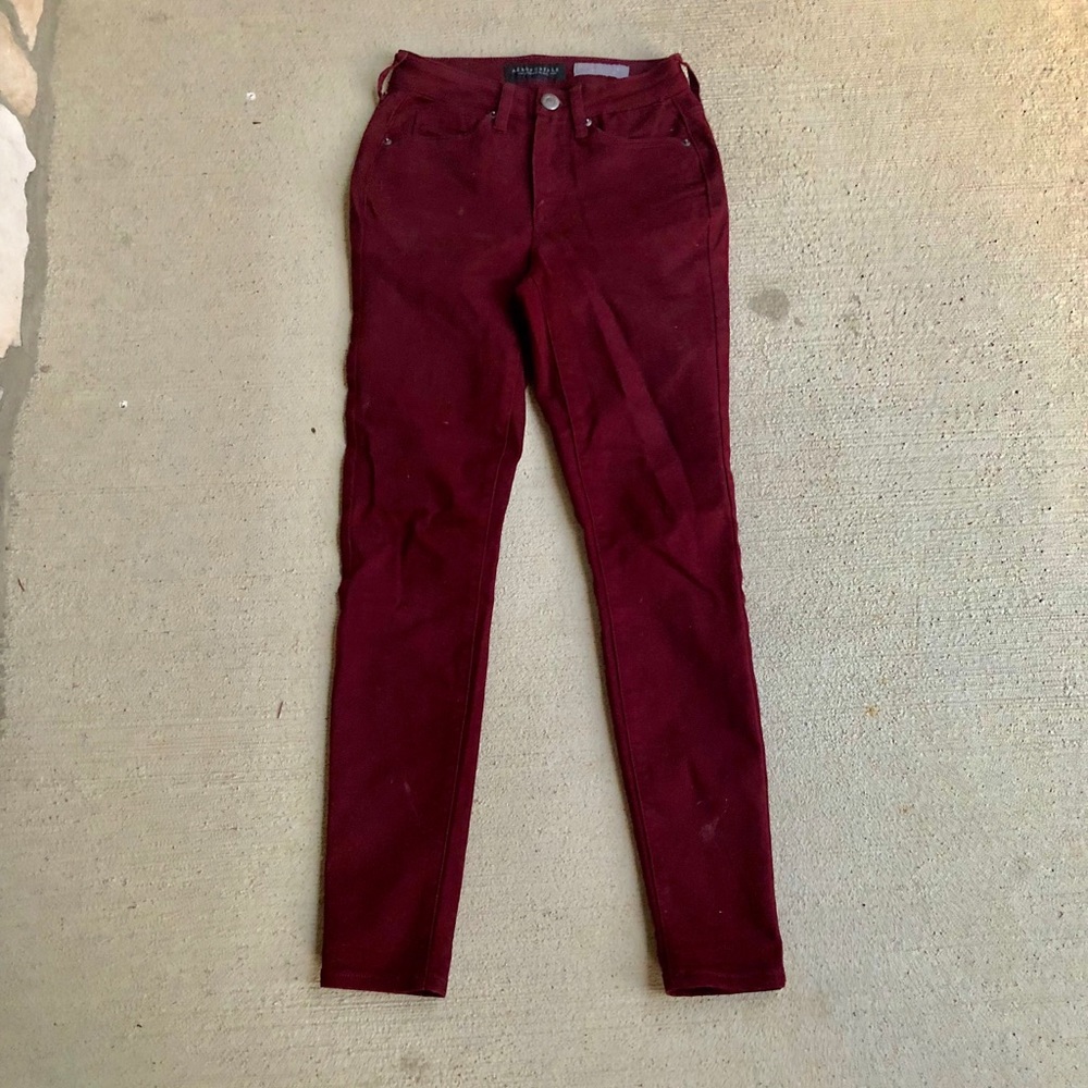 Aeropostale High-Waisted Jeans